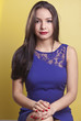 Foto: beautiful latina model in a blue dress beautiful latina model in a blue dress
