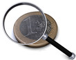Euro mit Lupe