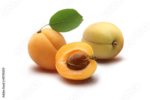 Photo: fresh apricot fruits fresh apricot fruits
