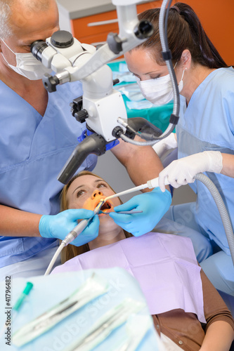 Foto: Woman at dentist surgery have treatment Woman at dentist surgery have treatment