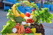 Wochenmarkt Vitamine im Gemüse- und Obstkorb