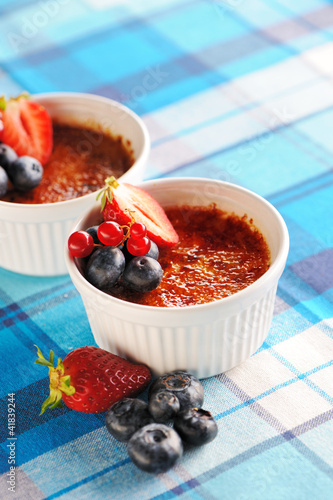 Photo: Creme brulee (cream brulee, burnt cream) Creme brulee (cream brulee, burnt cream)