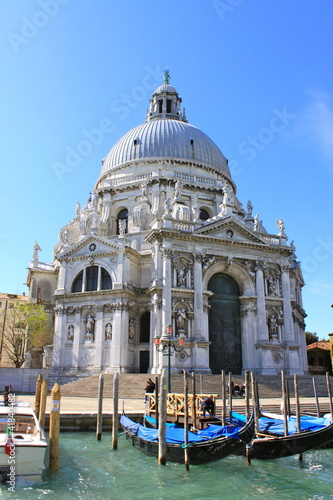 Photo: Basilique Santa Maria della Salute de Venise - Italie Basilique Santa Maria della Salute de Venise - Italie