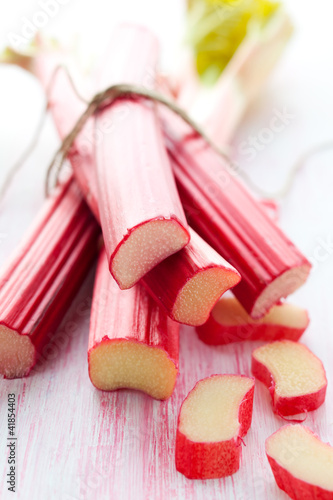 Foto: fresh rhubarb fresh rhubarb