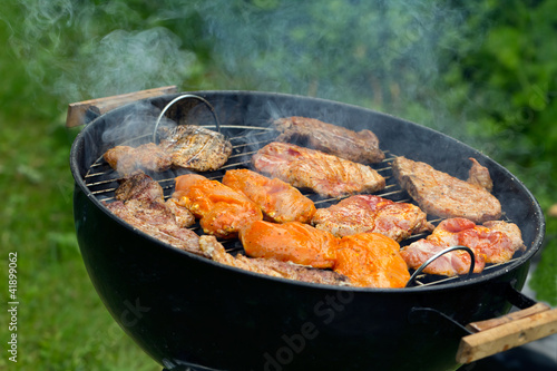 Foto: Holzkohlegrill Holzkohlegrill