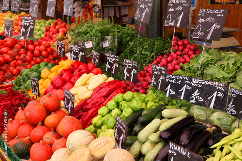 Photo: Grocery market in Vienna Grocery market in Vienna