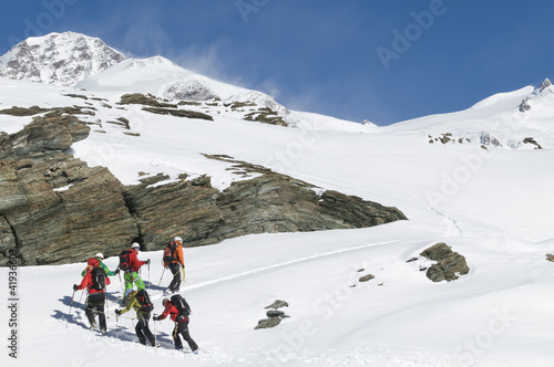 Photo: ein langer Weg zum Gipfel ein langer Weg zum Gipfel