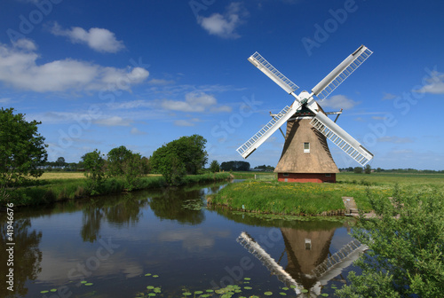 Photo: Windmill in Dutch polder Windmill in Dutch polder
