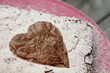 Schokoladenkuchen mit Herz - Heart on chocolate cake Schokoladenkuchen mit Herz - Heart on chocolate cake
