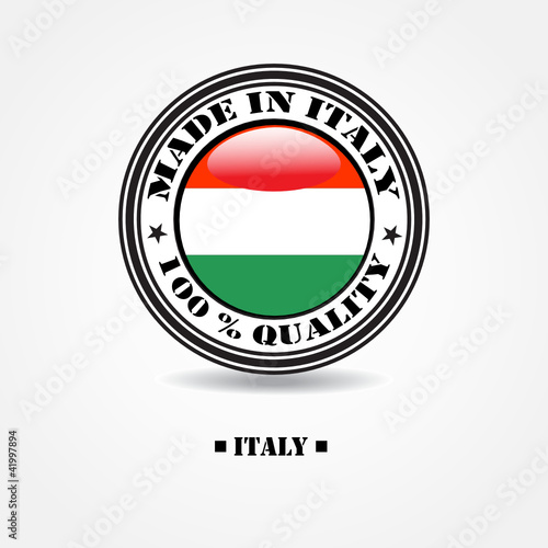Vector: Label "made in Italy 100% quality" with Italian flag Label "made in Italy 100% quality" with Italian flag