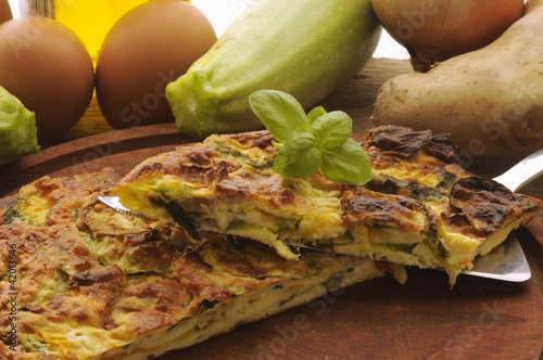 Photo: 煎蛋与节瓜 Frittata alle zucchine Omelette with zucchini 煎蛋与节瓜 Frittata alle zucchine Omelette with zucchini