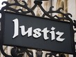 Photo: Justiz-Magdeburg-Gericht-Schild Justiz-Magdeburg-Gericht-Schild