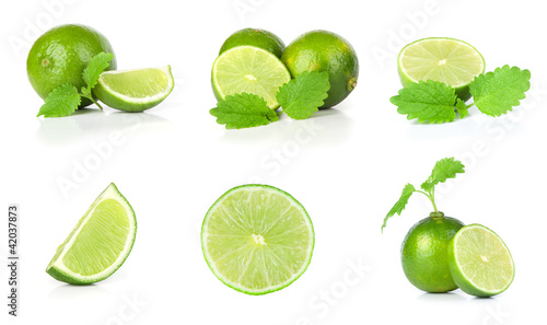 Foto: Lime and mint on a white background set Lime and mint on a white background set