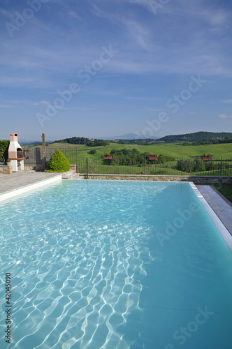 Photo: piscina sulle colline piscina sulle colline