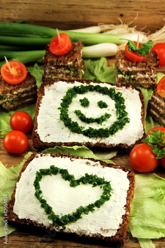Foto: leckere Frischkäsebrote leckere Frischkäsebrote