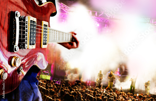Illustration: fondo de musica con concierto y guitarra fondo de musica con concierto y guitarra
