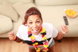 Weiblicher Fussball Fan Zuhause am TV