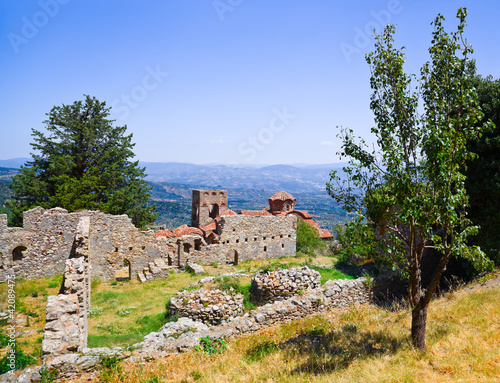Foto: Ruins of old town in Mystras, Greece Ruins of old town in Mystras, Greece