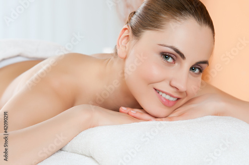 Foto: Happy woman at spa Happy woman at spa