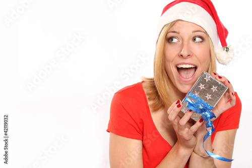 Foto: Frau mit Geschenken Frau mit Geschenken