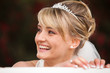 Lachende Braut - Portrait nach Hochzeit