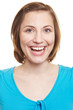 Lachende junge Frau