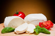 Foto: mozzarella, tomatoes and basil mozzarella, tomatoes and basil