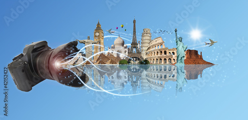 Foto: Travel the world camera concept Travel the world camera concept