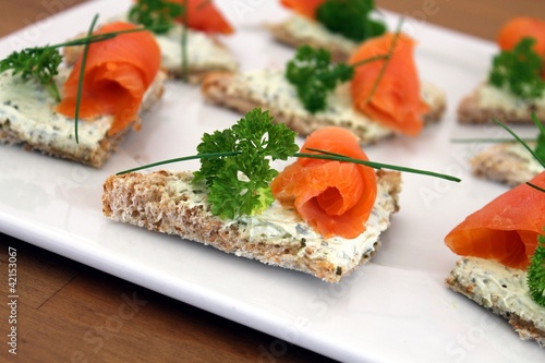 Foto: Lachsforellen Canapés Lachsforellen Canapés