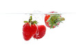 Foto: Erdbeeren im Wasser Erdbeeren im Wasser