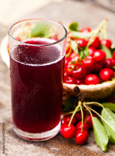 Photo: Sweet cherry Sweet cherry