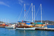 Foto: Moored yachts, near Kekova island, Turkey Moored yachts, near Kekova island, Turkey