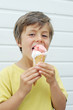 Bub mit Eis