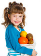 Foto: Cute little girl with fruits Cute little girl with fruits