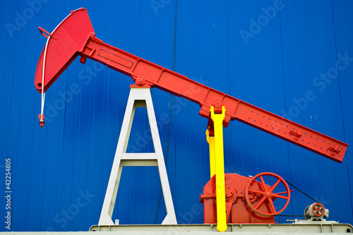 Foto: oil- pump oil- pump