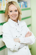 Foto: Pharmacy chemist woman in drugstore Pharmacy chemist woman in drugstore