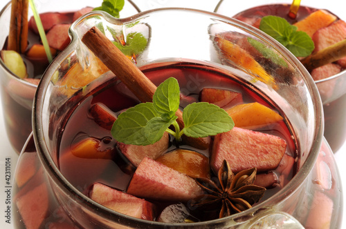 Foto: Sangria 桑格利亚 σανγκρία Sangria 桑格利亚 σανγκρία