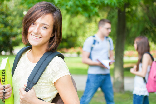 Foto: Young beautiful student portrait Young beautiful student portrait