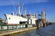 Hamburg Cap San Diego und Elbphilharmonie