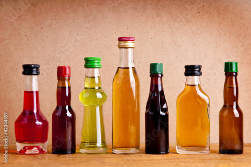 Foto: bottles of alcohol drinks bottles of alcohol drinks