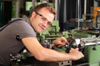 Mechaniker bei der Arbeit