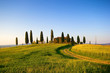 Villa in Toscana con cipressi
