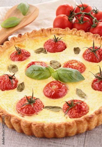 Foto: tomato quiche tomato quiche