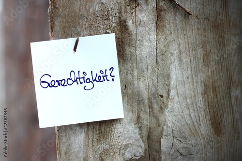 Photo: zettl-brettl gerechtigkeit? I zettl-brettl gerechtigkeit? I