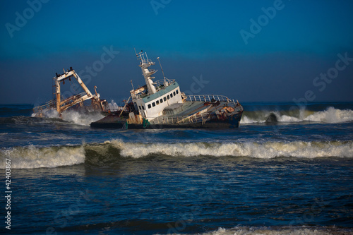 Foto: Shipwreck on skeleton coast in namibia Shipwreck on skeleton coast in namibia