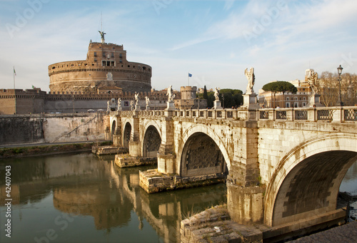Foto: Rome - Angels bridge and castle in evening light Rome - Angels bridge and castle in evening light