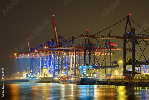 Photo: Containerhafen in Hamburg Containerhafen in Hamburg