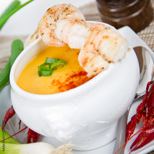 Photo: Kürbissuppe mit Garnelenspiess Kürbissuppe mit Garnelenspiess