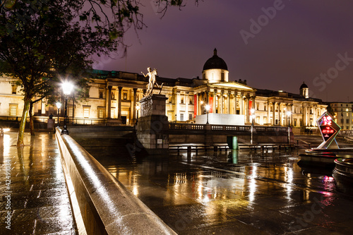 Foto: National Gallery and Trafalgar Square in the Night, London, Unit National Gallery and Trafalgar Square in the Night, London, Unit