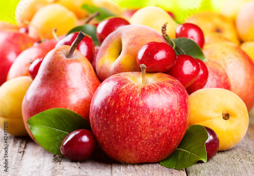 Foto: fruits and berries fruits and berries